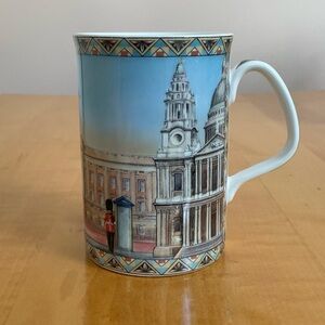 Royal Doulton London Scenes Fine China Expressions Mug